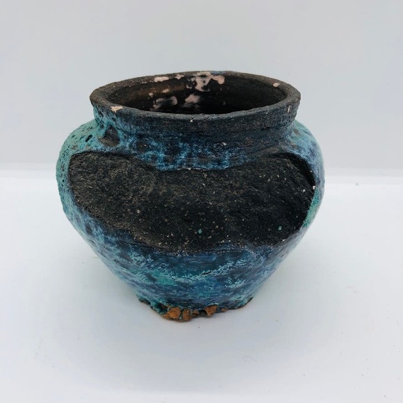 Old Raku small textured turquoise and grey jar from south of Kyoto Japan - Picture 2 of 9
